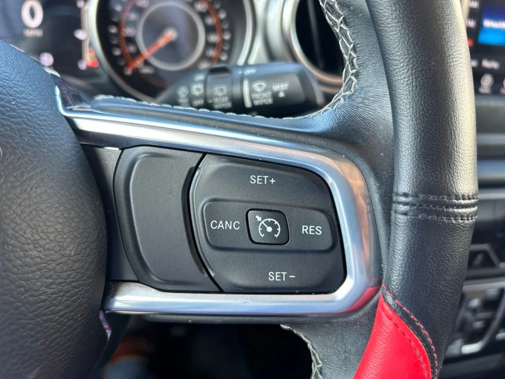 Used 2021 Red Jeep Unlimited Sahara image 19