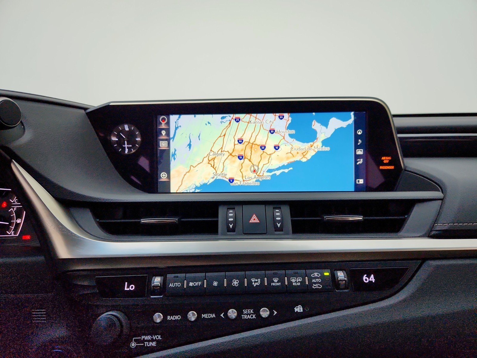 Used 2019 MOONBEAM BEIGE Lexus ES 300h Luxury image 20