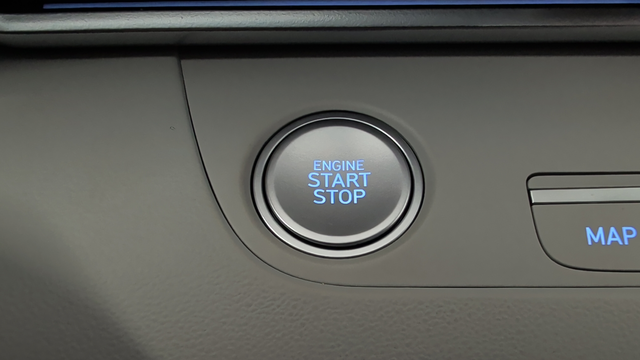 Certified Used 2025 Fluid Metal Hyundai Limited image 23