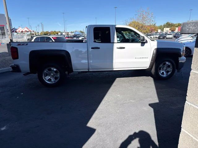 Used 2014 White Chevrolet LT image 7