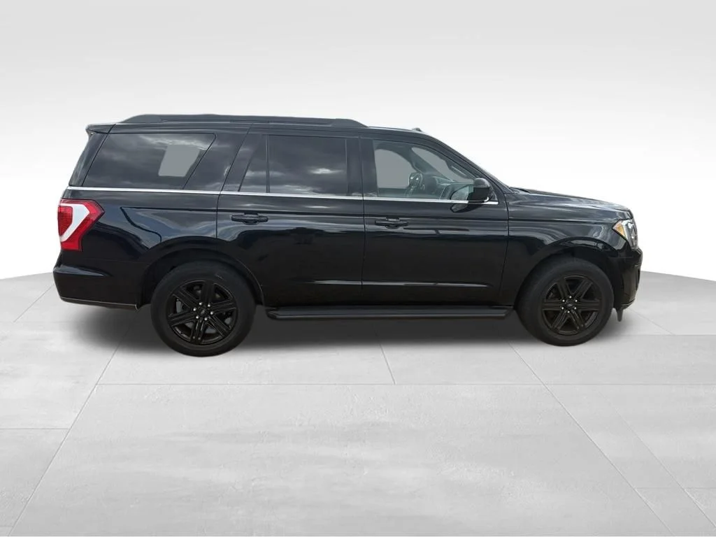 Used 2020 Black Ford XLT image 3