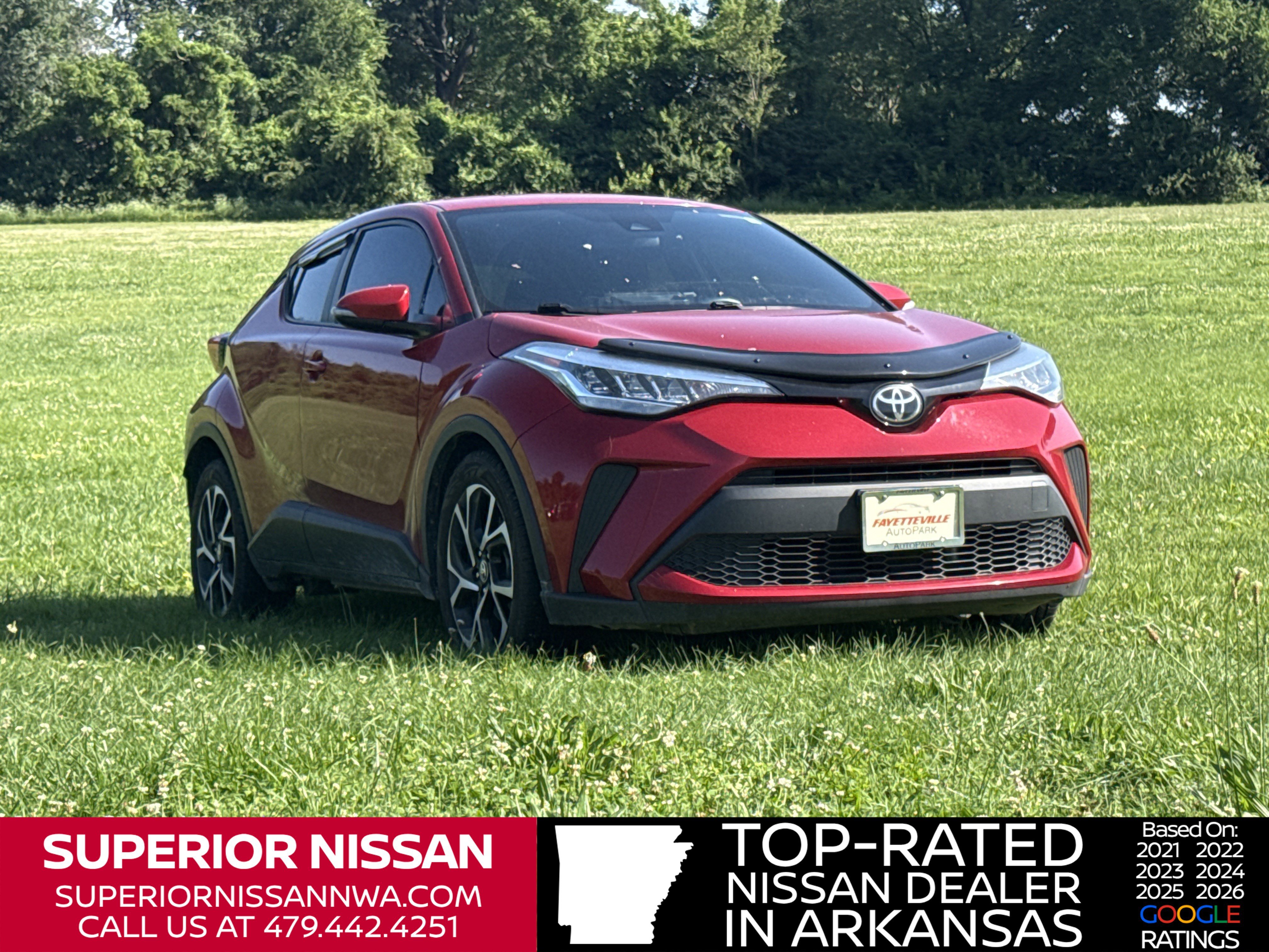 2021 Toyota C-HR XLE's photo
