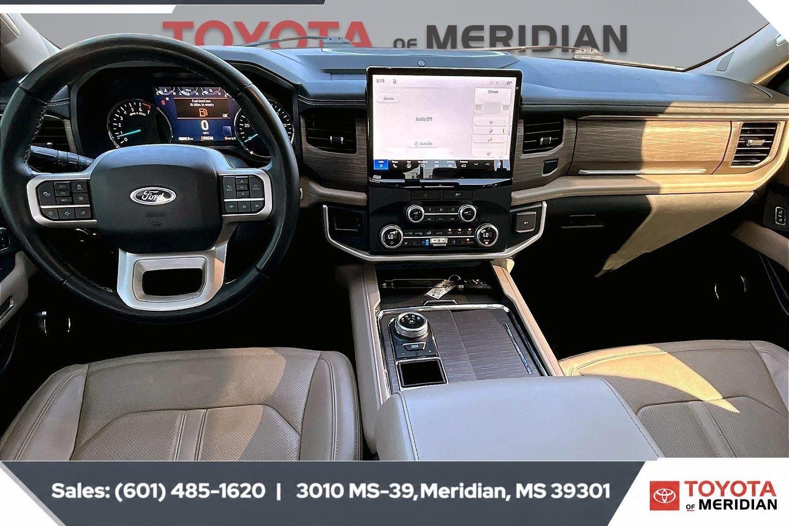 Used 2022 Star White Metallic Tri-Coat Ford Limited image 13