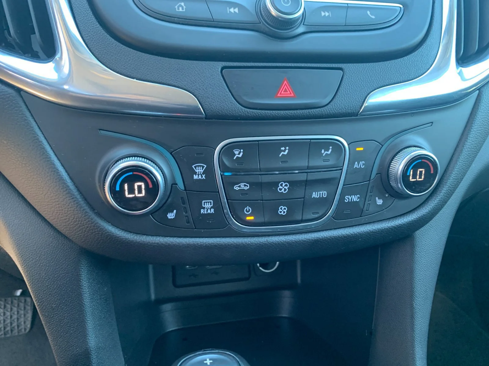 Used 2019 CAJUN RED TINTCOAT Chevrolet LT image 22