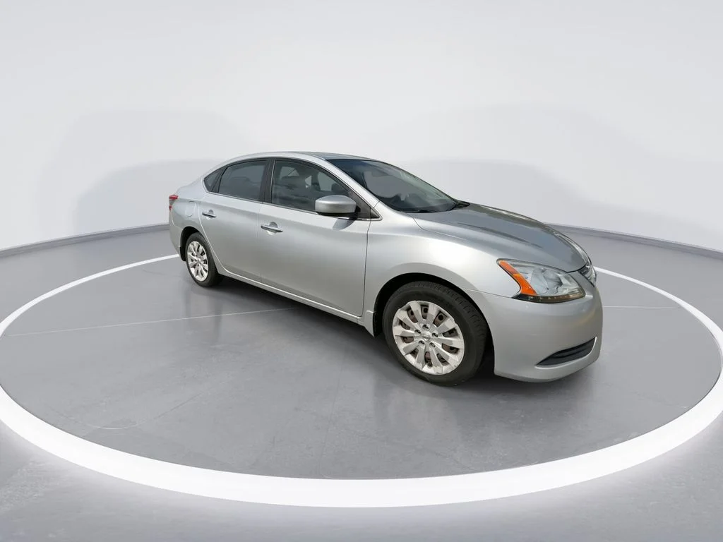 Used 2015 Silver Nissan S image 2