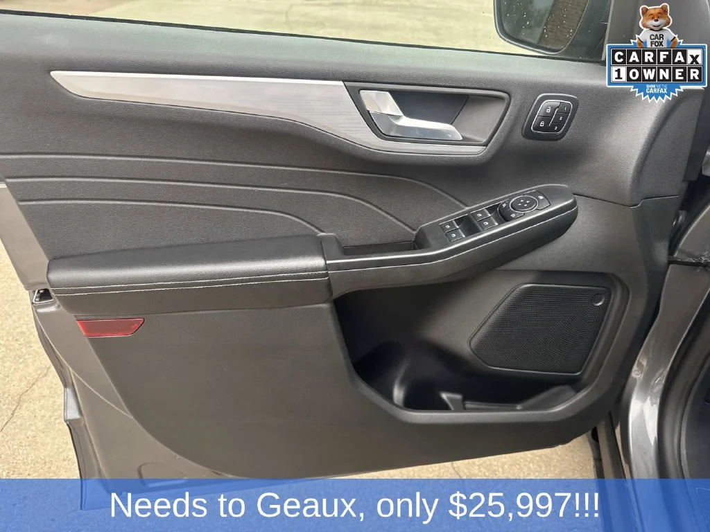 Used 2025 Gray Ford Platinum image 29