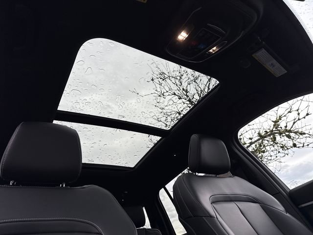 New 2026 Baltic Gray Metallic Clearcoat Jeep Limited image 24