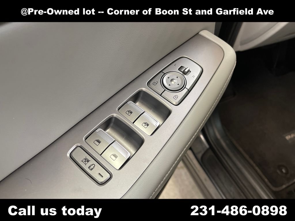 Used 2020 Gray Hyundai SEL image 16