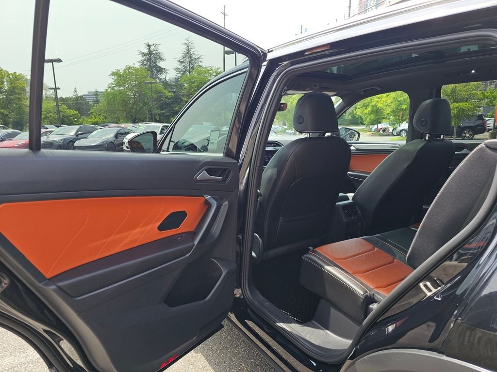 2021 Volkswagen Tiguan SEL Premium R-Line - Photo 18