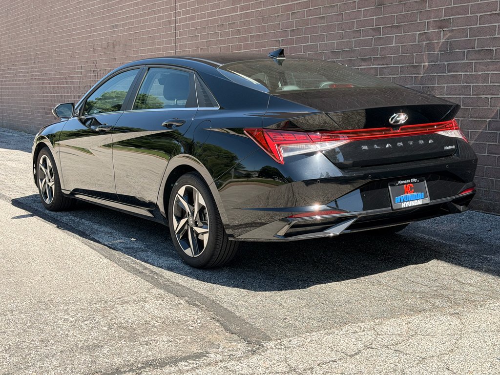 Certified Used 2023 Onyx Black Hyundai Limited image 3