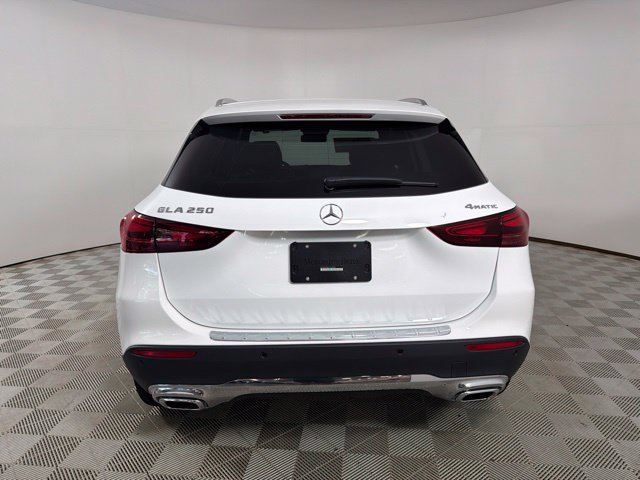 New 2026 Polar White Mercedes-Benz GLA 250 image 21
