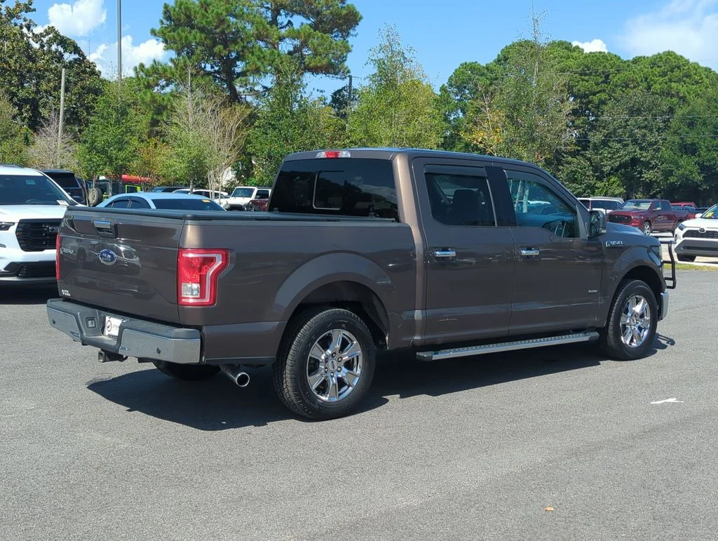 Used 2015  Ford XLT image 6