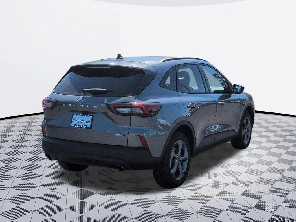 Certified Used 2025 Carbonized Gray Metallic Ford ST-Line image 4