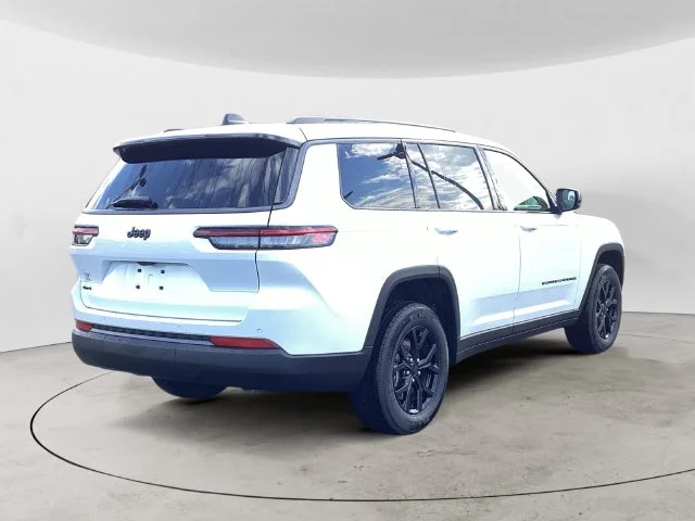 New 2026 Bright White Clearcoat Jeep L LAREDO ALTITUDE 4X4 image 5