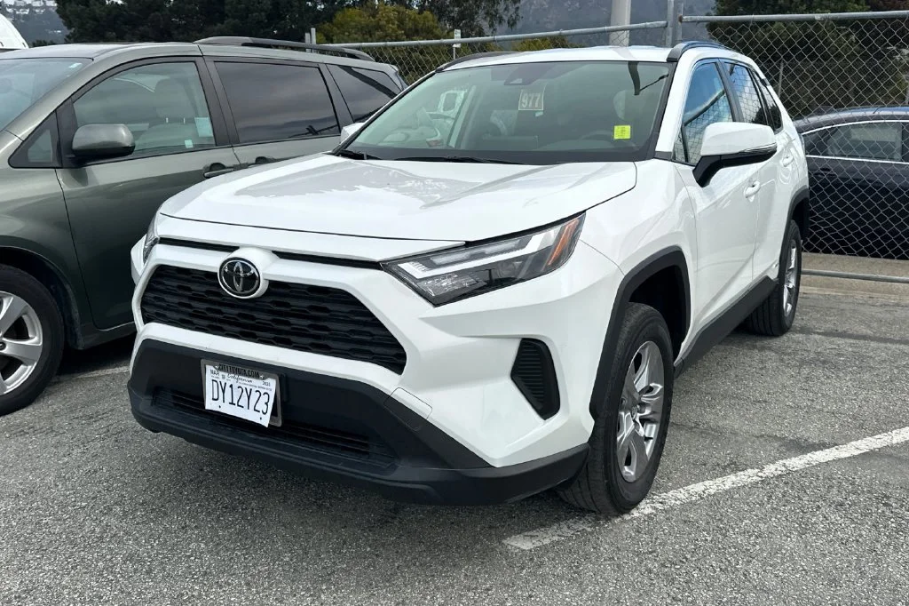 Certified Used 2025 White Toyota XLE image 2