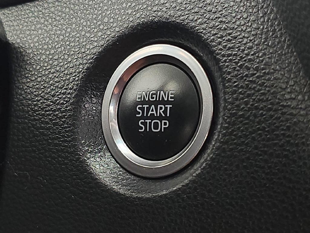 Certified Used 2020 White Toyota XLE image 30