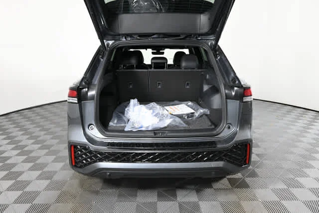 New 2026 Platinum Gray Metallic Volkswagen SE R-Line Black image 12