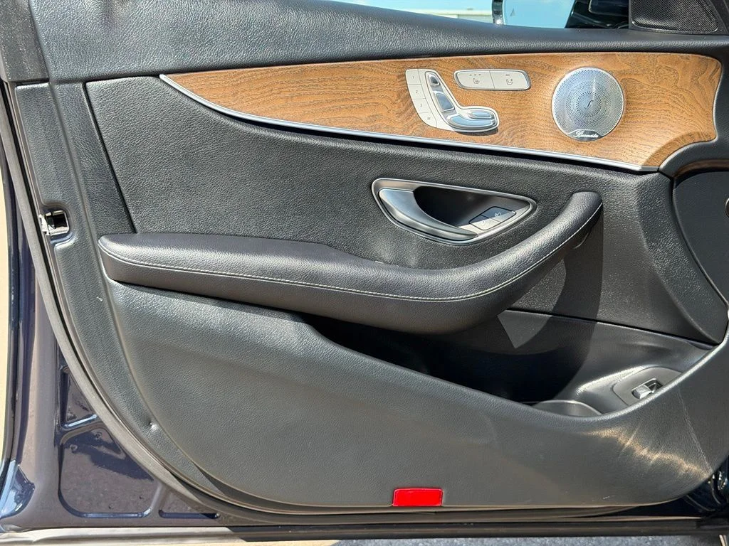 Used 2018 Blue Mercedes-Benz E 300 image 22