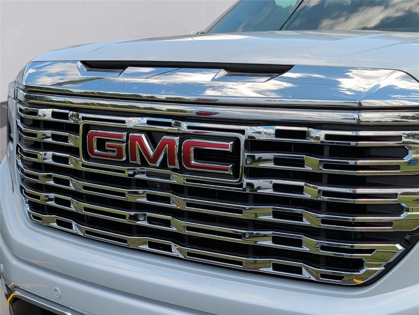 New 2026 Glacier White Tricoat GMC Denali image 28