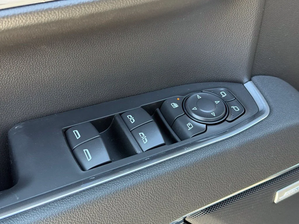 New 2026 Onyx Black GMC SLT image 32