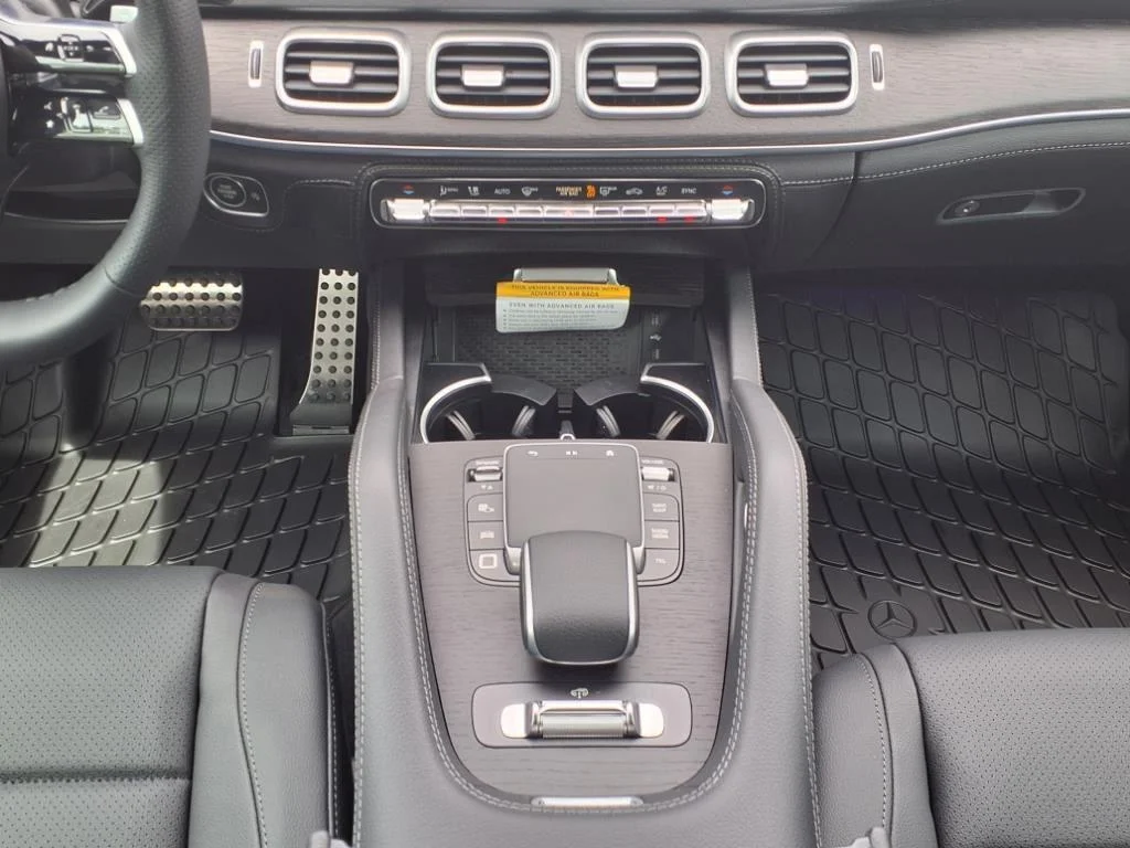 Used 2025 MANUFAKTUR Alpine Grey Mercedes-Benz GLS 450 image 17