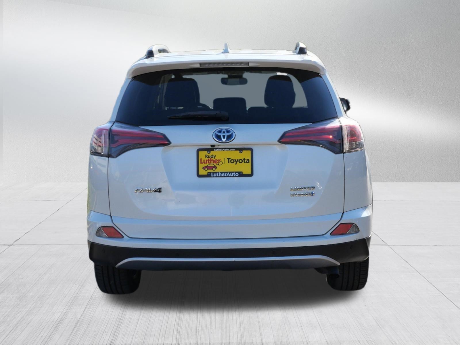 Certified Used 2018 Blizzard Pearl Toyota Hybrid Limited image 6
