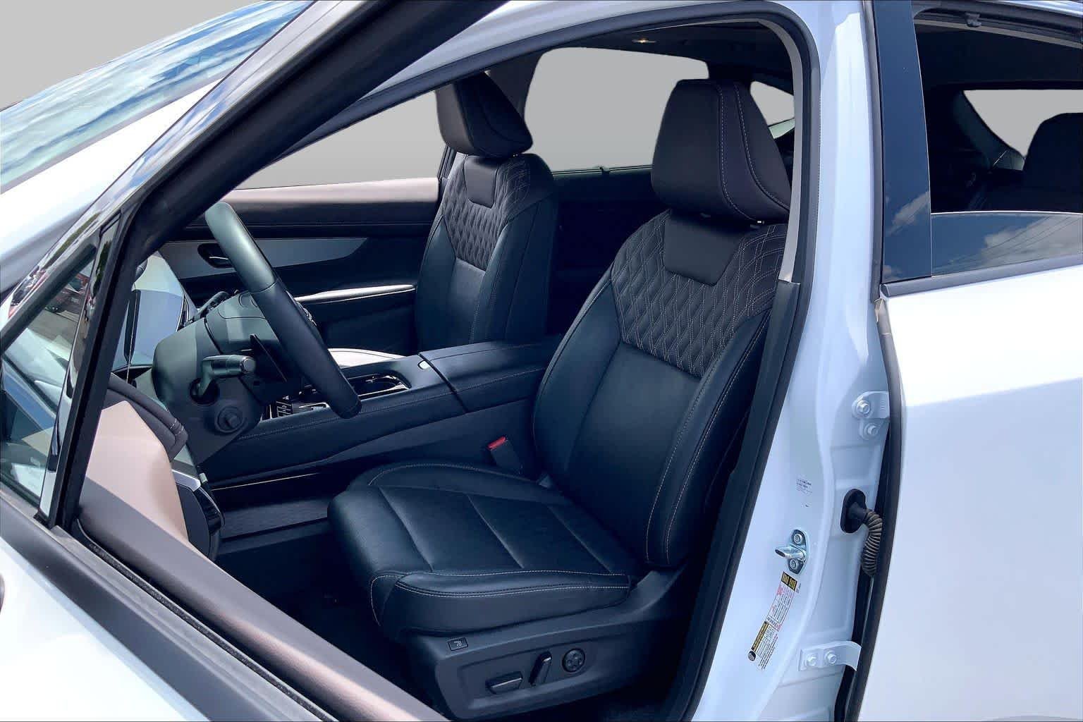 Pre-Owned 2025 Nissan Murano Platinum