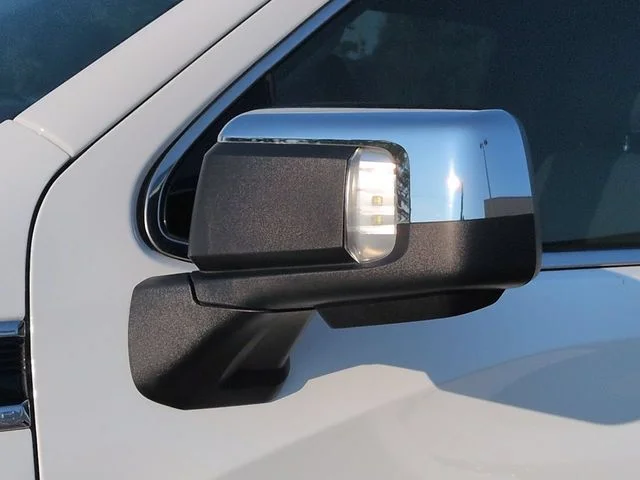 Used 2025 White GMC SLT image 12