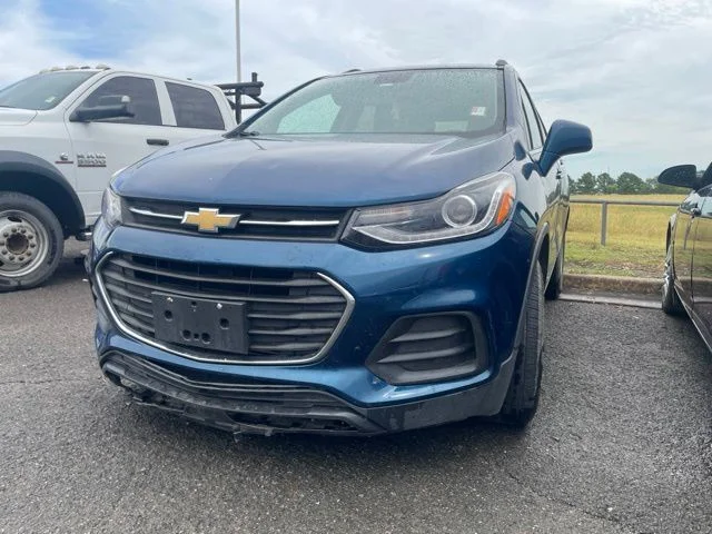 Used 2019 Chevrolet Trax LT with VIN 3GNCJLSB3KL329931 for sale in McAlester, OK
