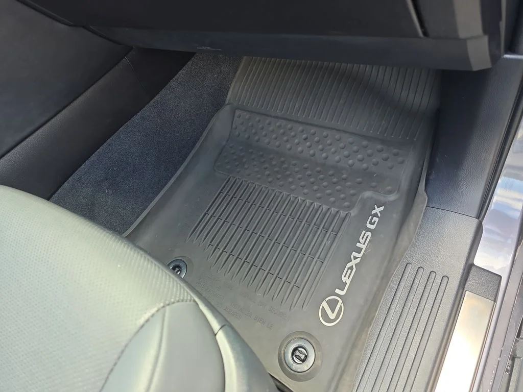 2023 Lexus GX PREMIUM - Photo 18