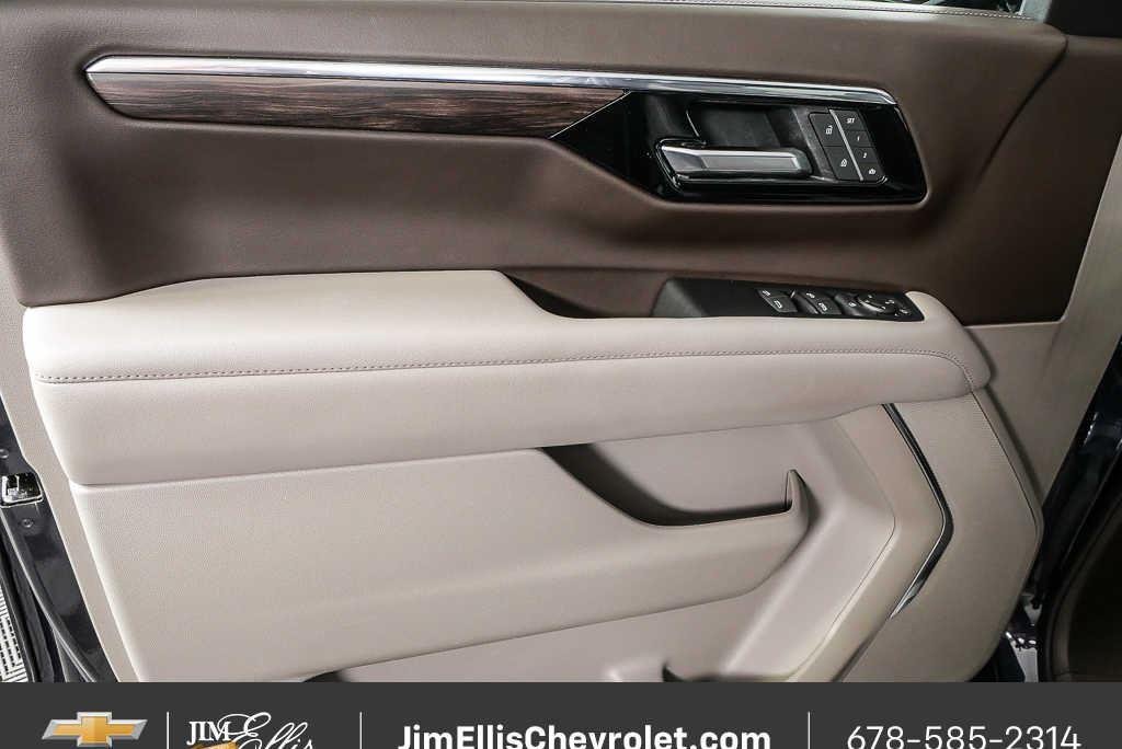 2025 Chevrolet Tahoe LT - Photo 6