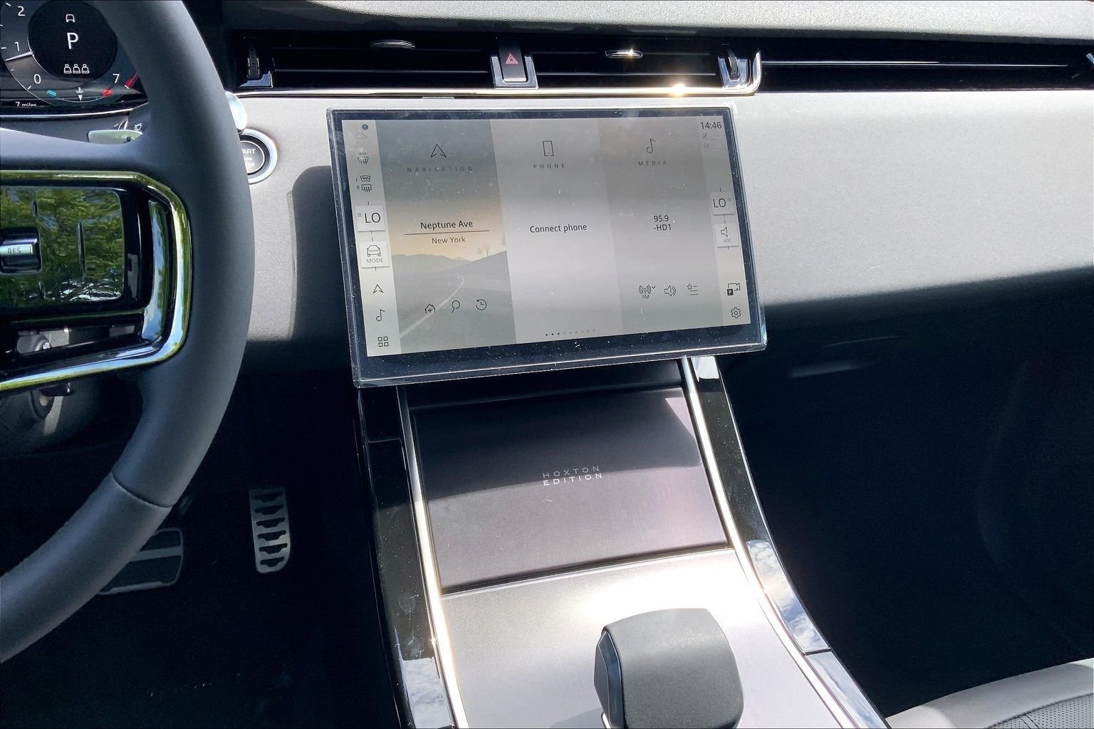 New 2026 Arroios Grey Land Rover Hoxton Edition image 6