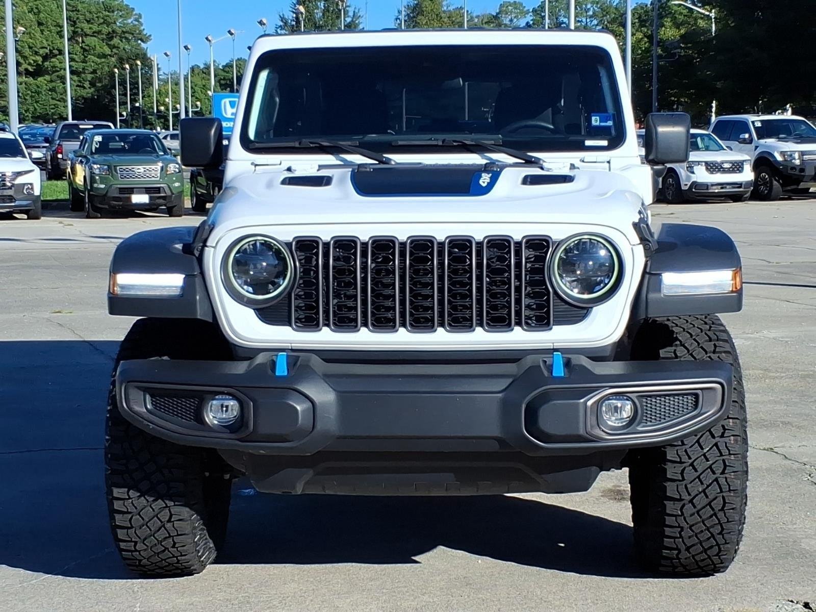 Used 2024 Bright White Clearcoat Jeep Rubicon image 2