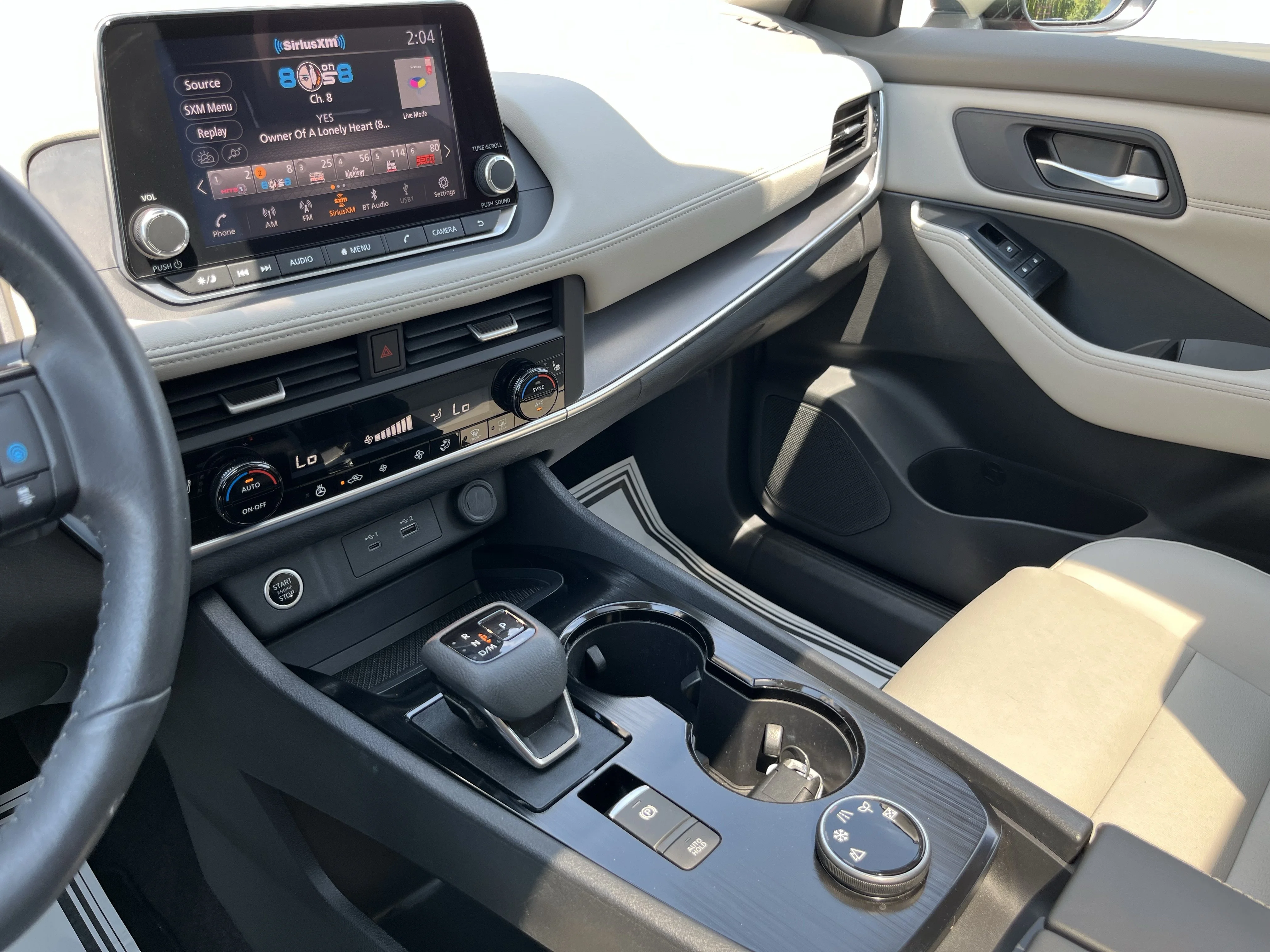 Used 2023 Scarlet Nissan SV image 29