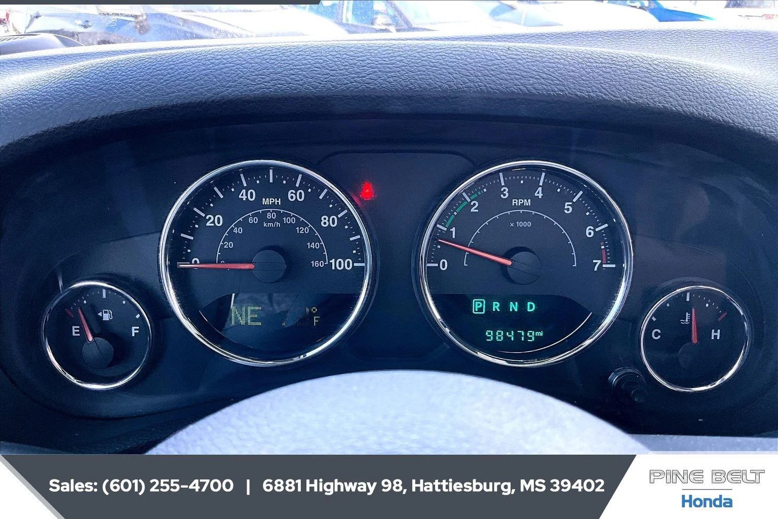 Used 2016 Bright White Clearcoat Jeep Sahara image 14