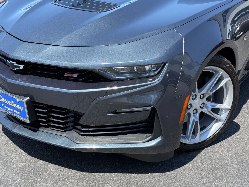 Used 2022 Shadow Gray Metallic Chevrolet 2SS image 3