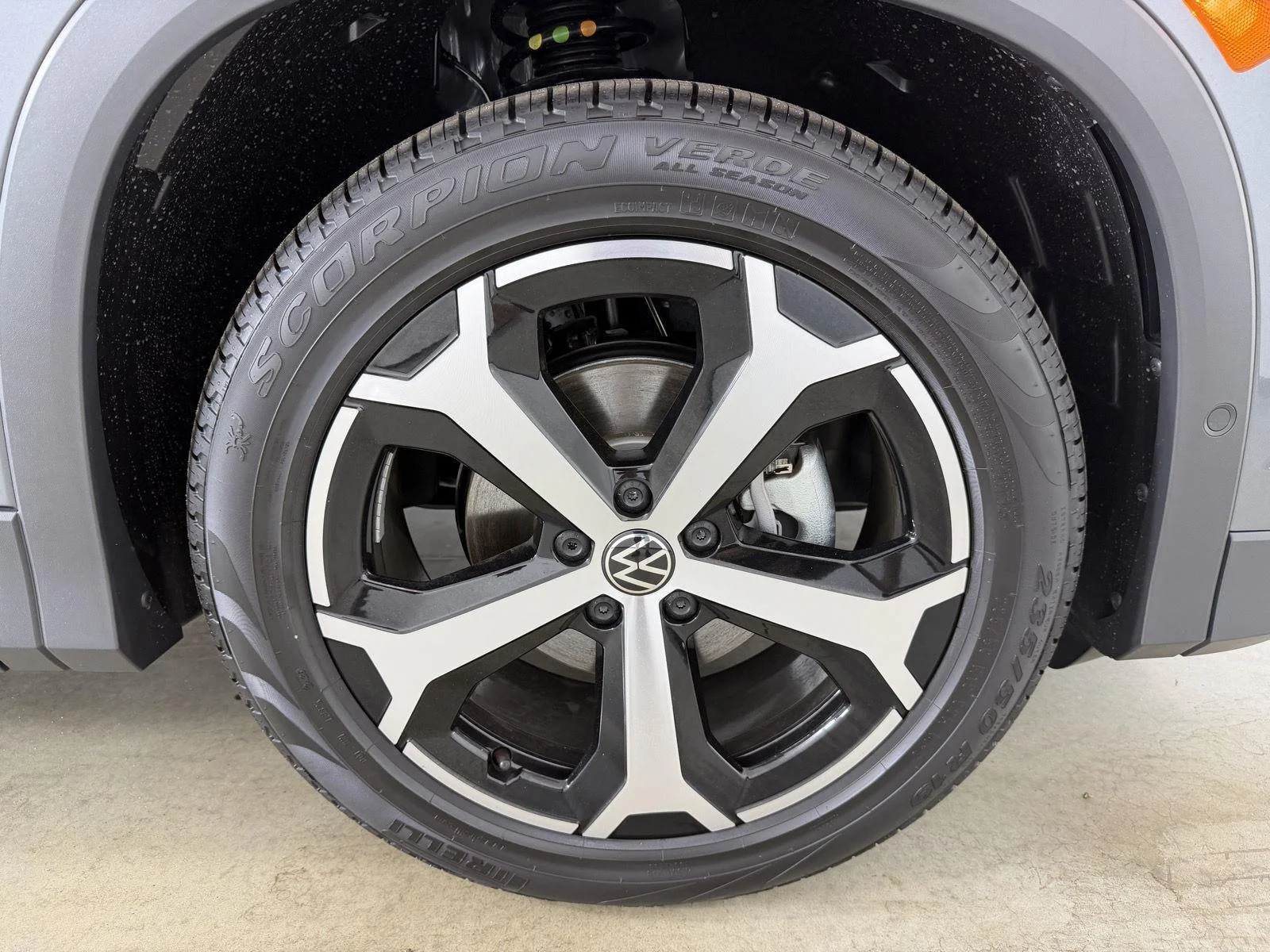New 2026 Platinum Gray Metallic Volkswagen SE image 13