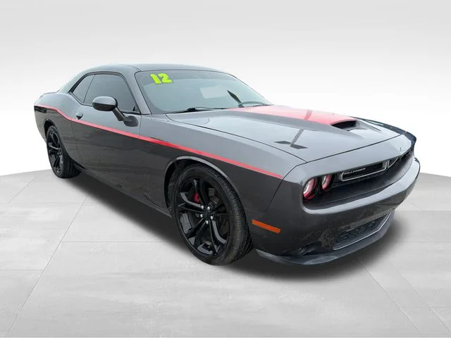 2021 Dodge Challenger GT Auto's photo