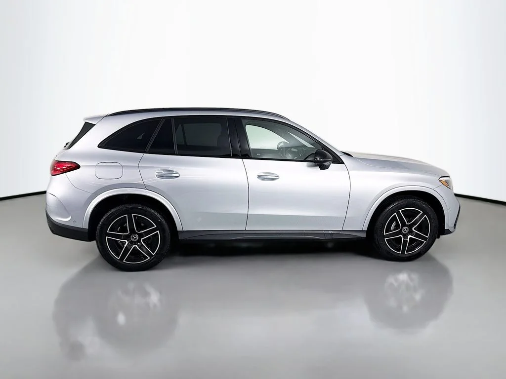 New 2026  Mercedes-Benz GLC 300 image 8