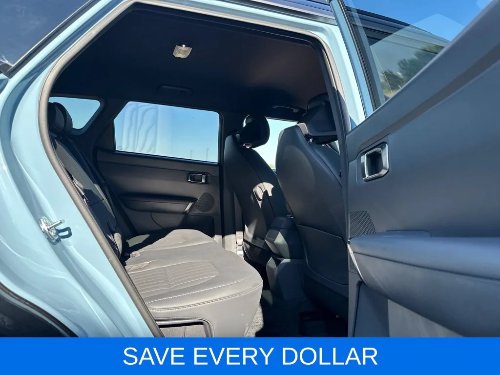 Used 2027 Blue Kia X-Line S image 18