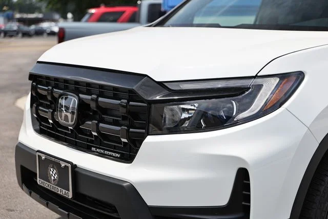 New 2026 Platinum White Pearl Honda Black Edition image 3