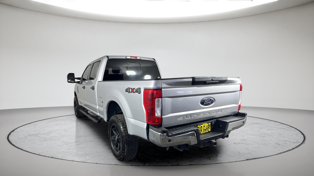 Used 2018 Silver Ford XLT image 33