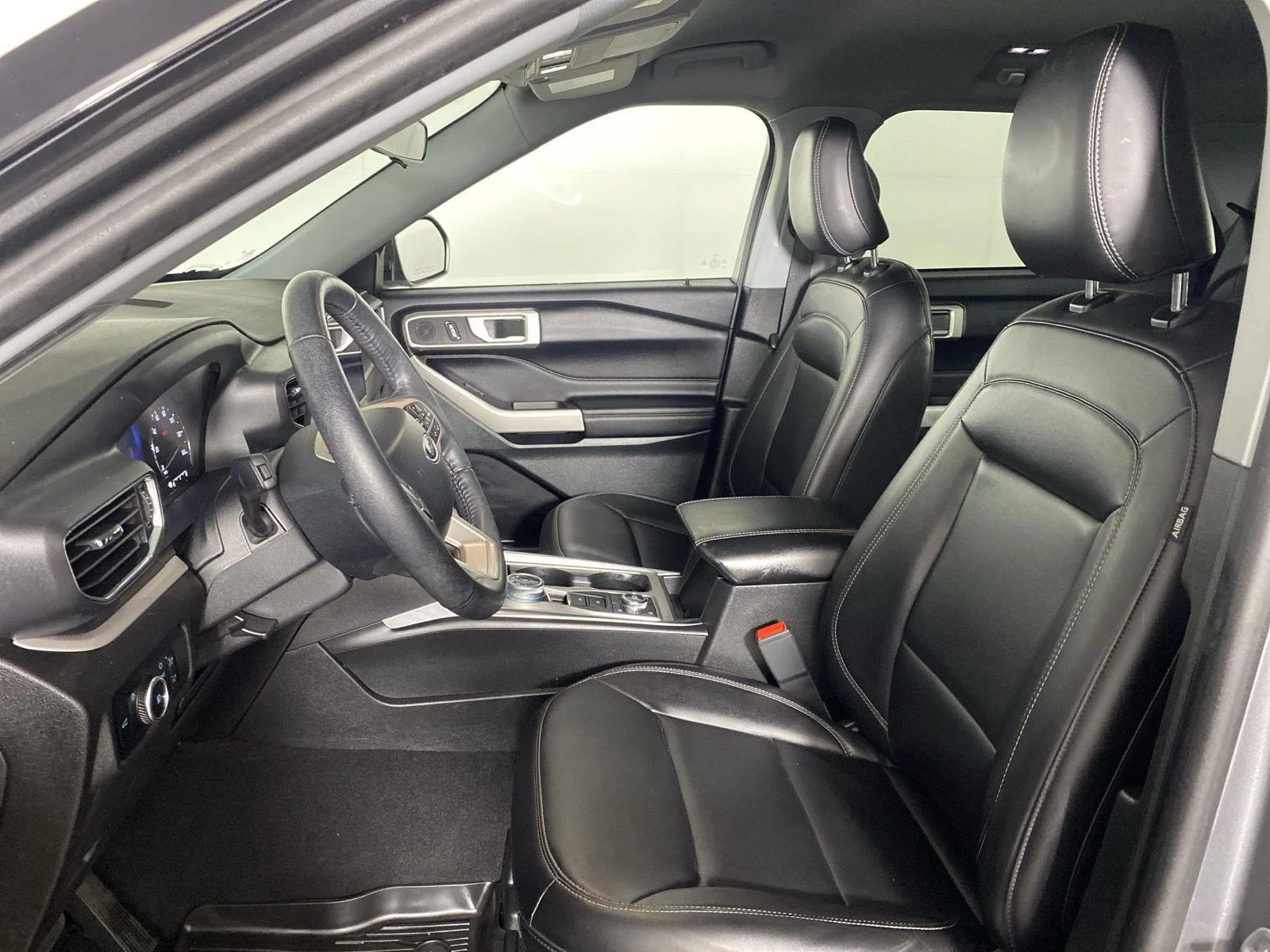 Used 2023 Carbonized Gray Ford XLT image 10