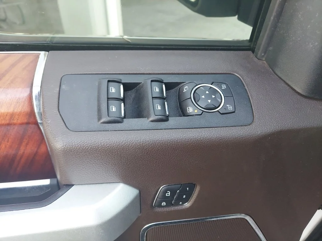 Used 2020 White Ford King Ranch image 18