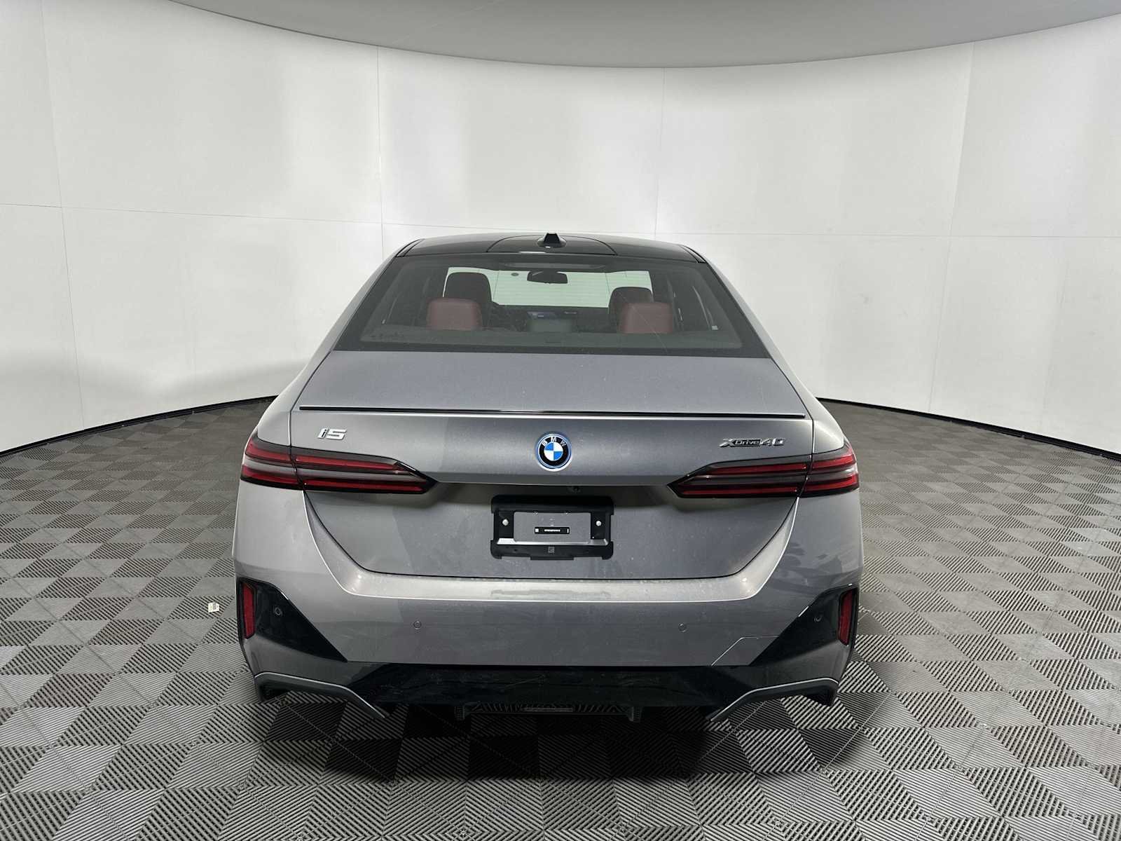 2026 BMW i5