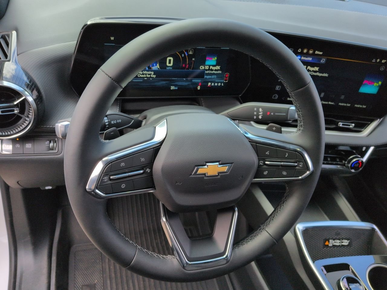 2026 Chevrolet Equinox LT - Photo 11