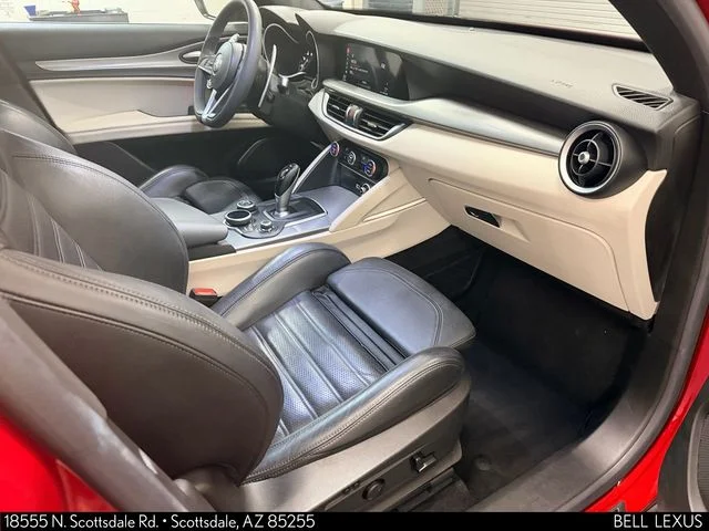 Used 2019  Alfa Romeo Ti Sport image 11