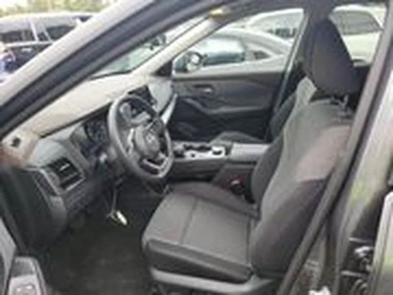Used 2023 Gun Metallic Nissan SV image 5