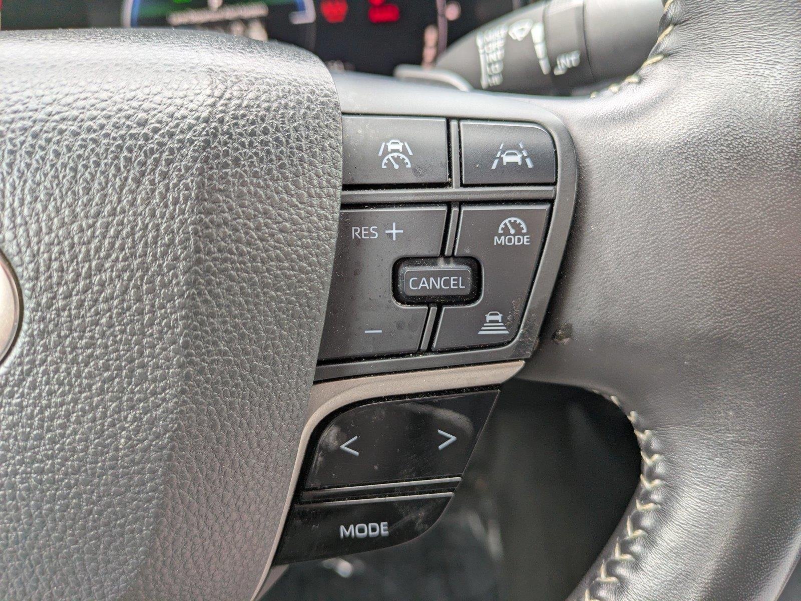Certified Used 2025  Toyota SE image 23