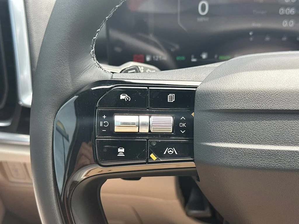 New 2026 White Kia X-Line SX Prestige image 26